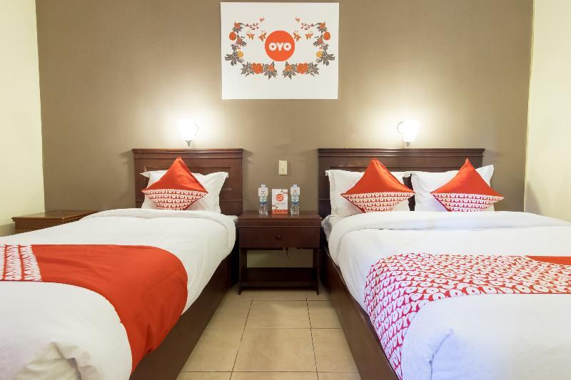OYO 1030 Hotel Bumi Asih Medan Exterior foto